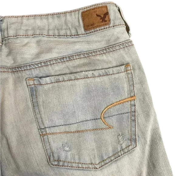 American Eagle Outfitters Women’s Boy Crop Light Washed Button Fly Jeans size 6 - Picture 7 of 13